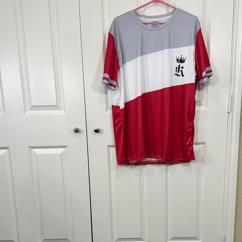 Men's Red and Gray Graphic Tee